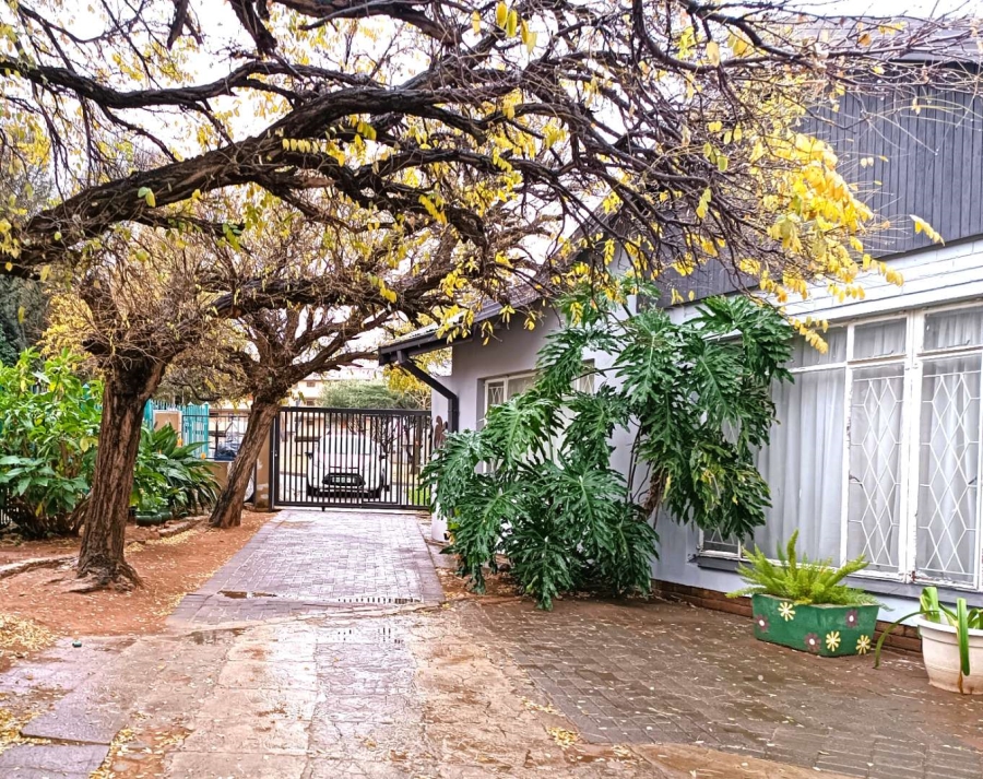4 Bedroom Property for Sale in Generaal De Wet Free State